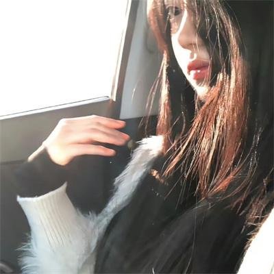 三女性